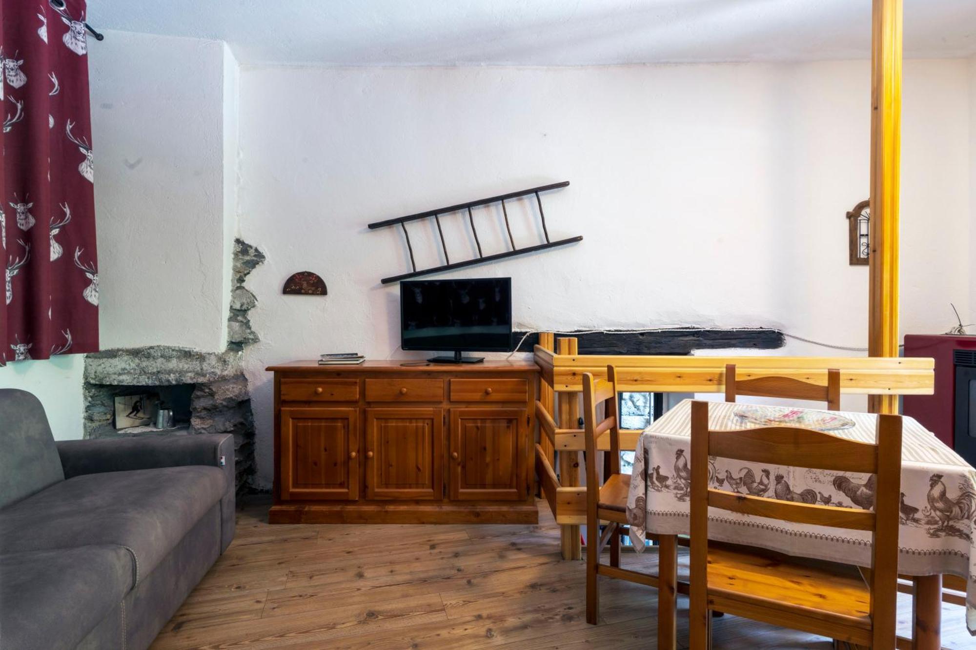 Antey-Saint-André Residence Covalou מראה חיצוני תמונה